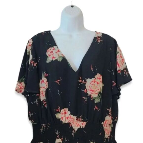 NEW Torrid Black Floral Smocked Georgette Dress in Dream Bouquet Size 2 (2X) - Picture 7 of 13